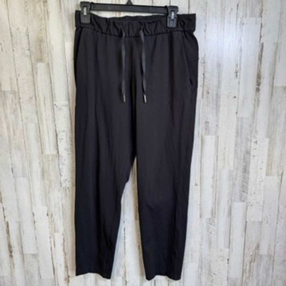 Lululemon On The Fly Pants Women 6 Black W5BPNS 7/8 Jogger Athletic Pocket Offic